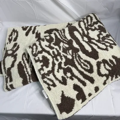 汚れあり】kashwereダマスク柄 ブランケット